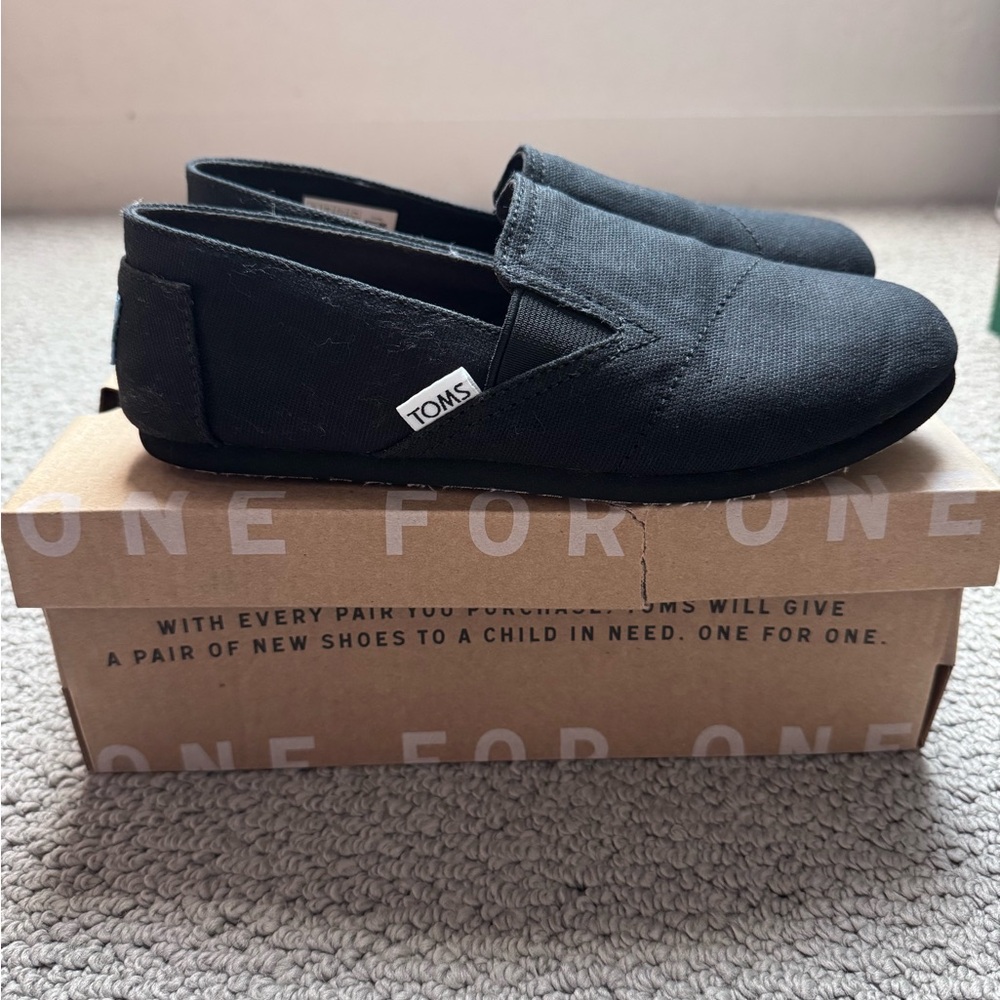 TOMS Black Oxford Slip-Ons